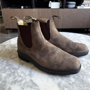 Men’s Blundstone Chisel Toe Chelsea Boot | Cowboy leather | 9M